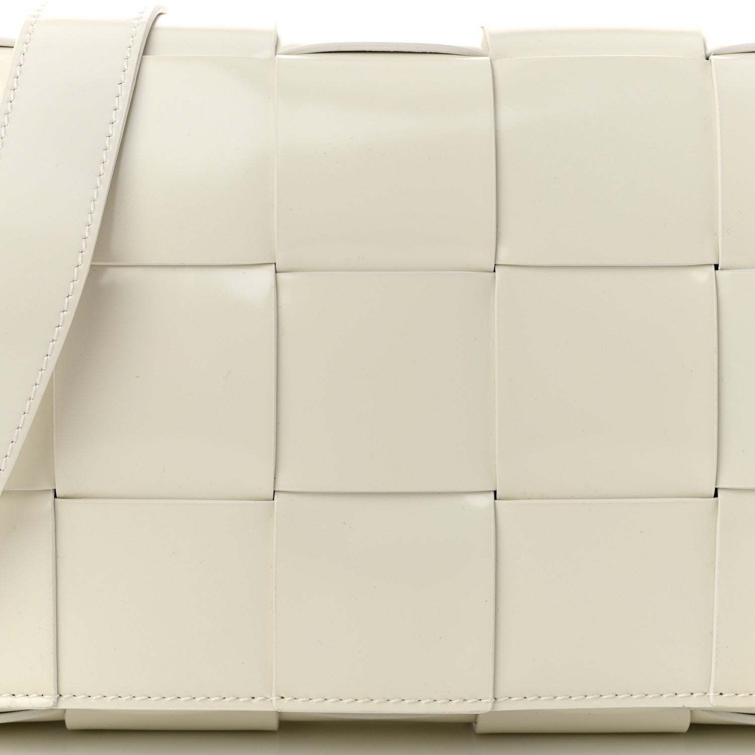 Bottega Veneta Patent Maxi Intrecciato Cassette Crossbody Bag White 8 of 11