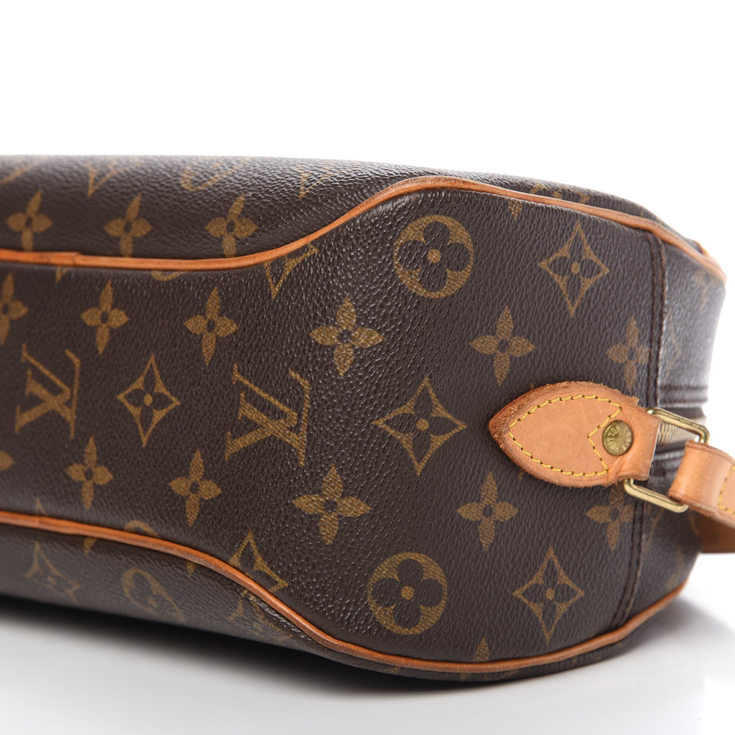 Louis Vuitton Monogram Blois 7 of 9