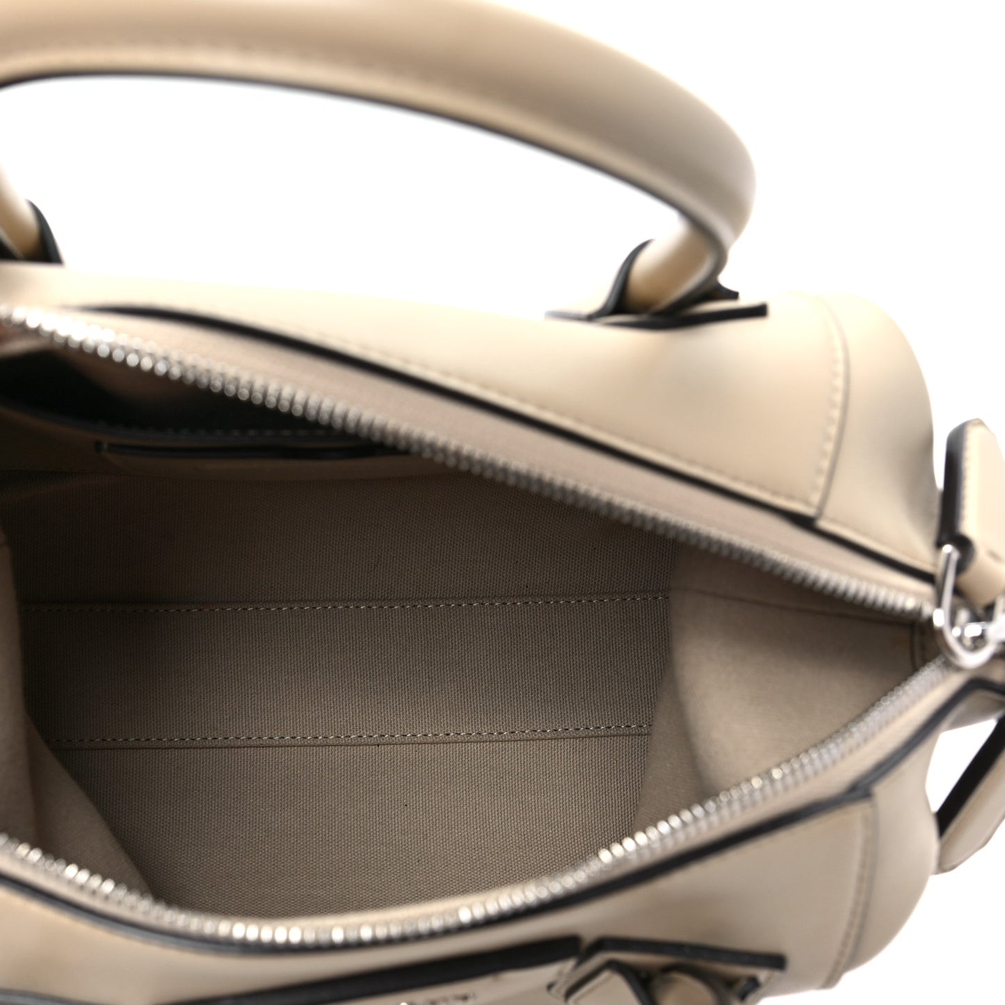 Smooth Calfskin Small Soft Antigona Beige