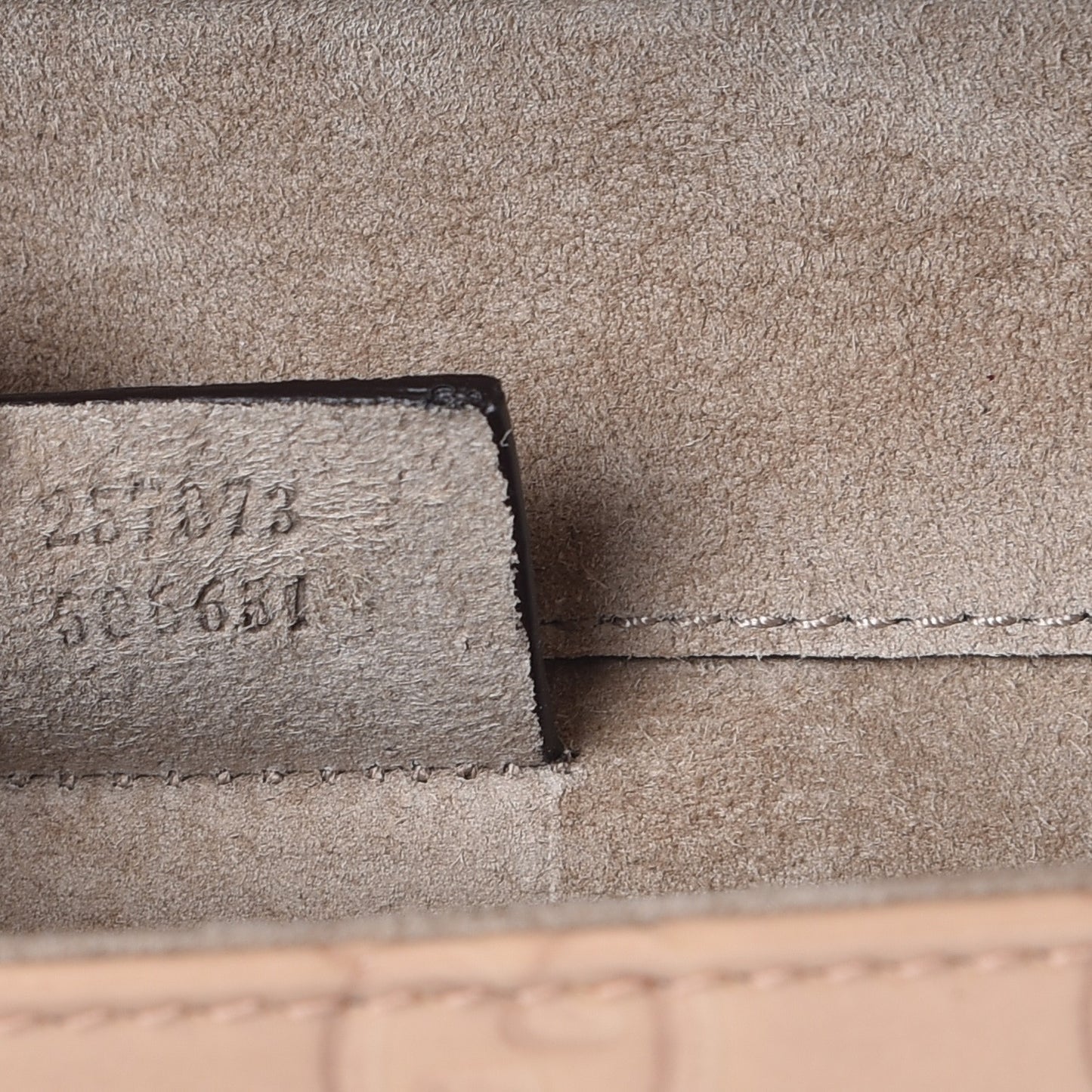 Patent Guccissima Small Broadway Clutch Dark Cipria
