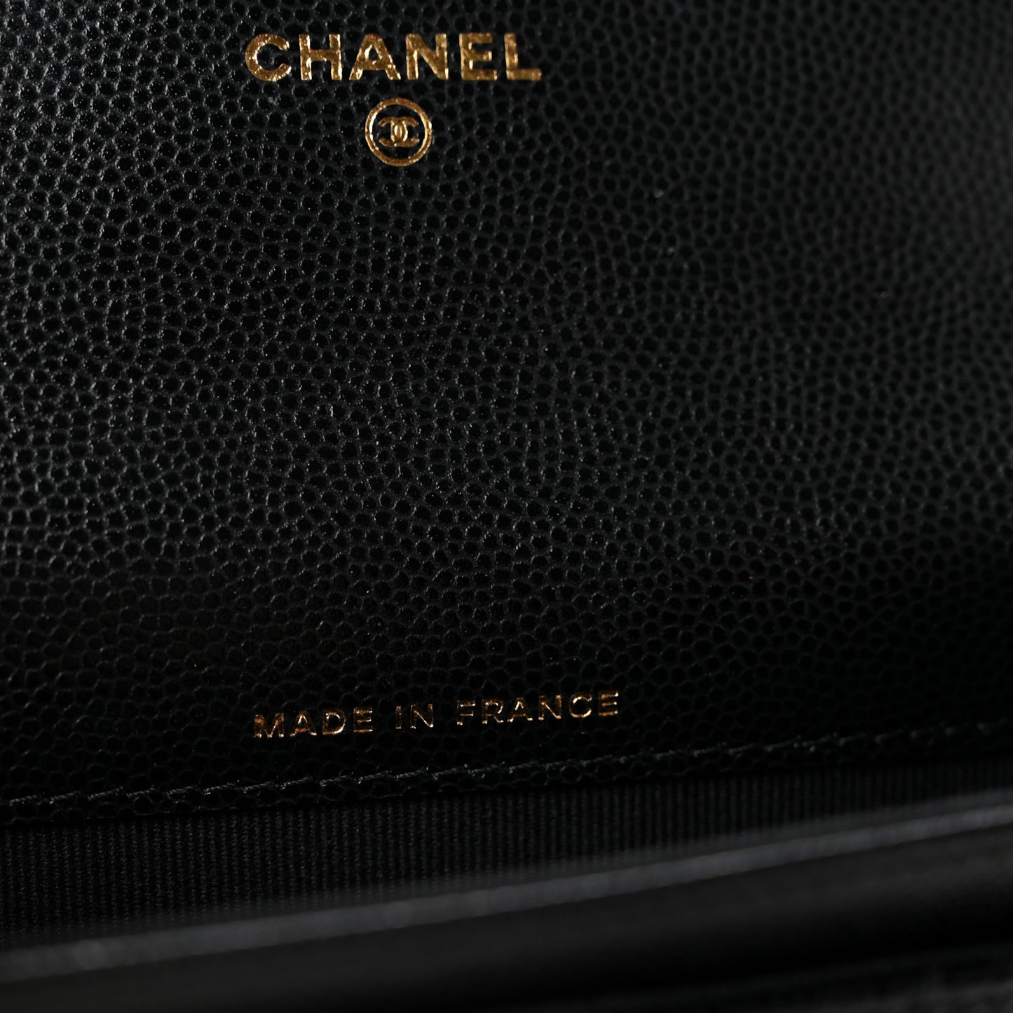 Caviar Quilted Chain CC Quilted Compact Flap Card Holder Black