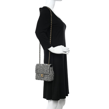 Chanel Tweed Houndstooth Quilted Mini Square Flap White Black 2 of 11