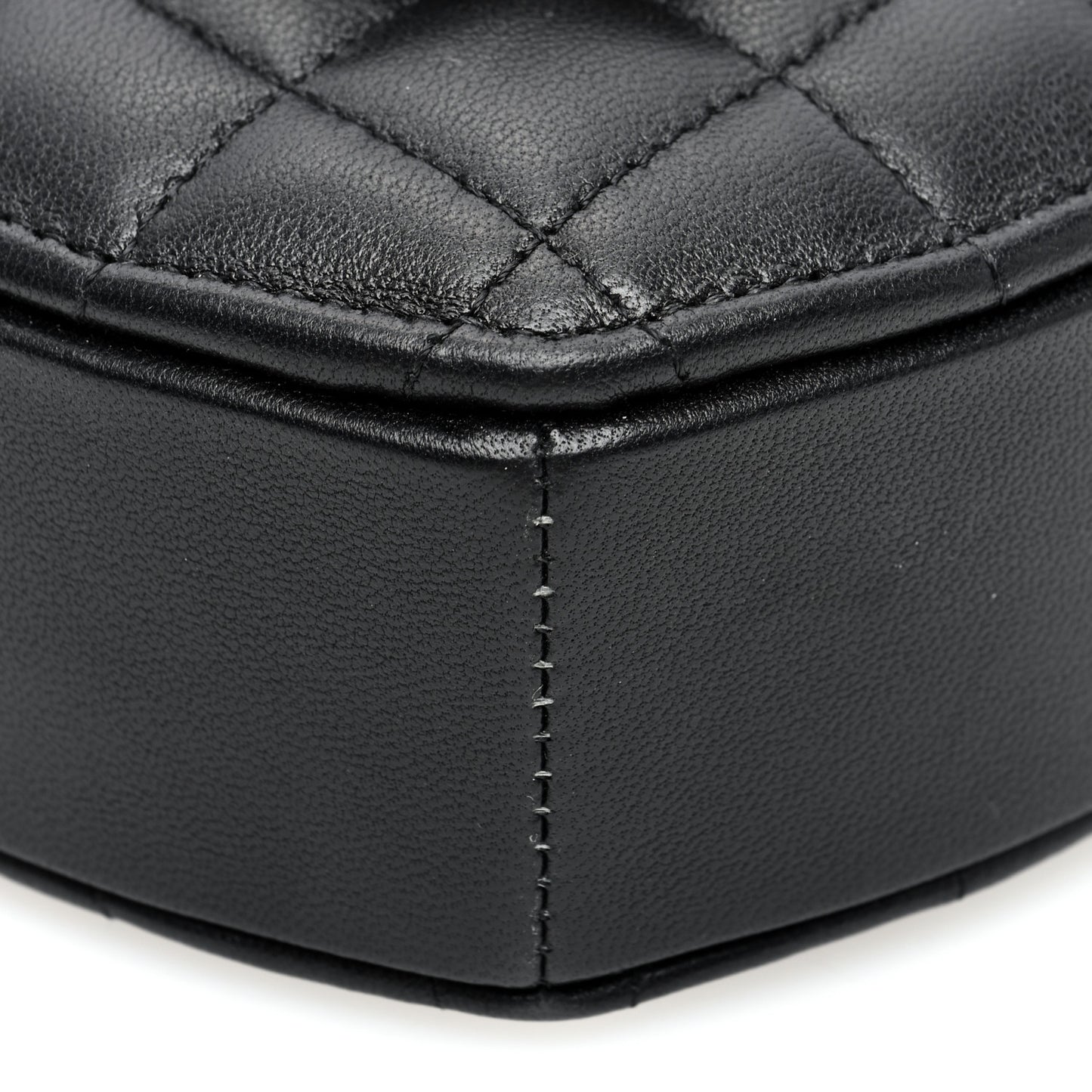 Lambskin Quilted CC In Love Heart Clutch With Chain Black