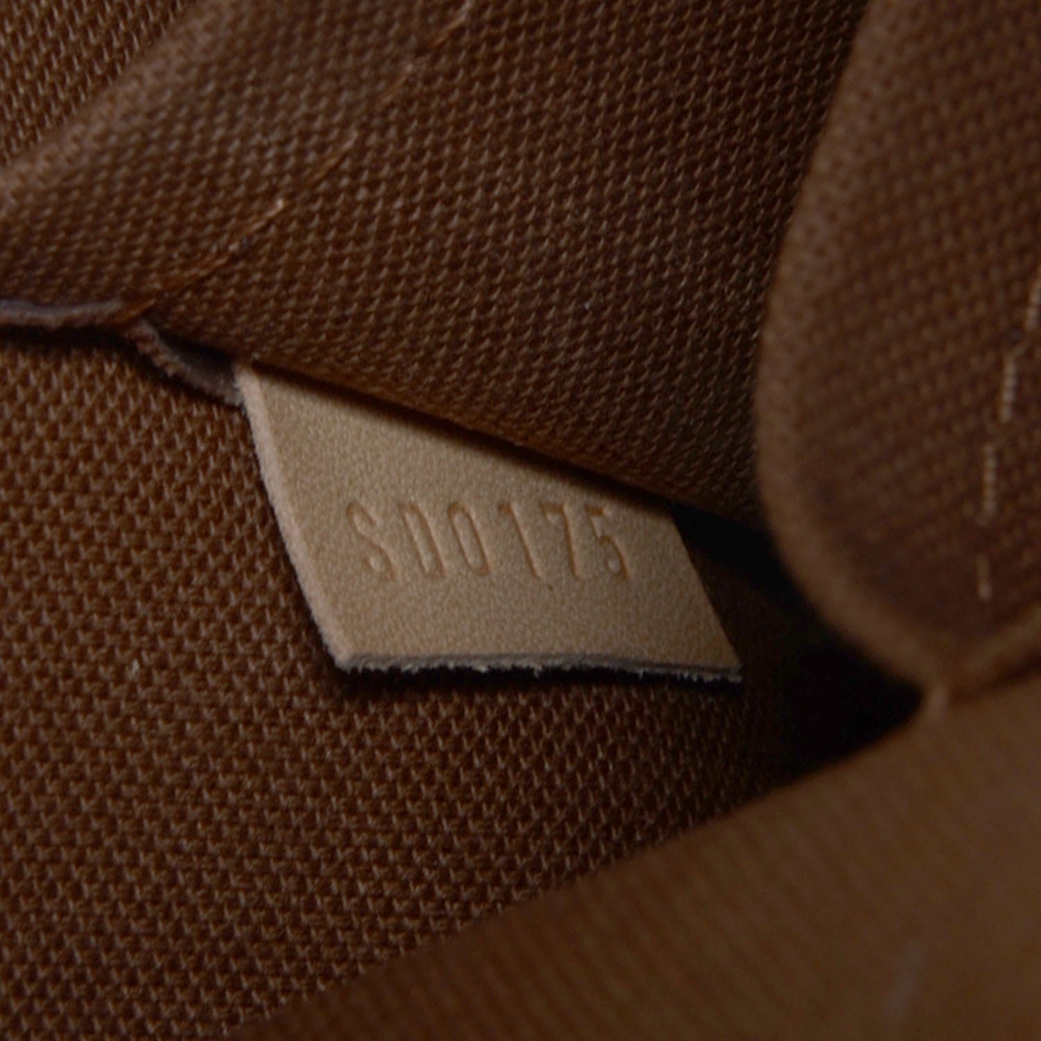 Louis Vuitton Monogram Alma MM 8 of 8