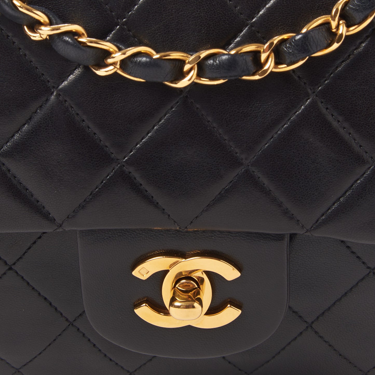 Lambskin Quilted Medium Double Flap Black