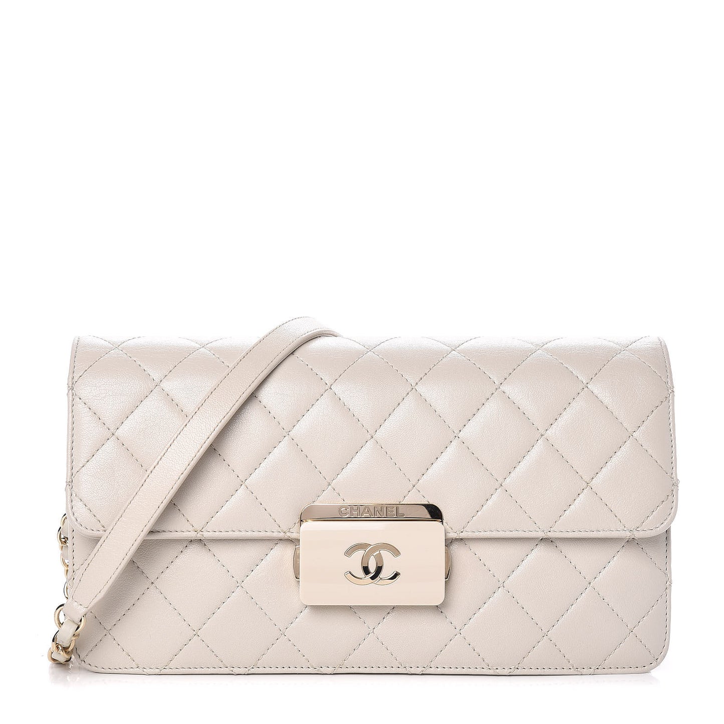 Sheepskin Quilted Small Beauty Lock Flap White