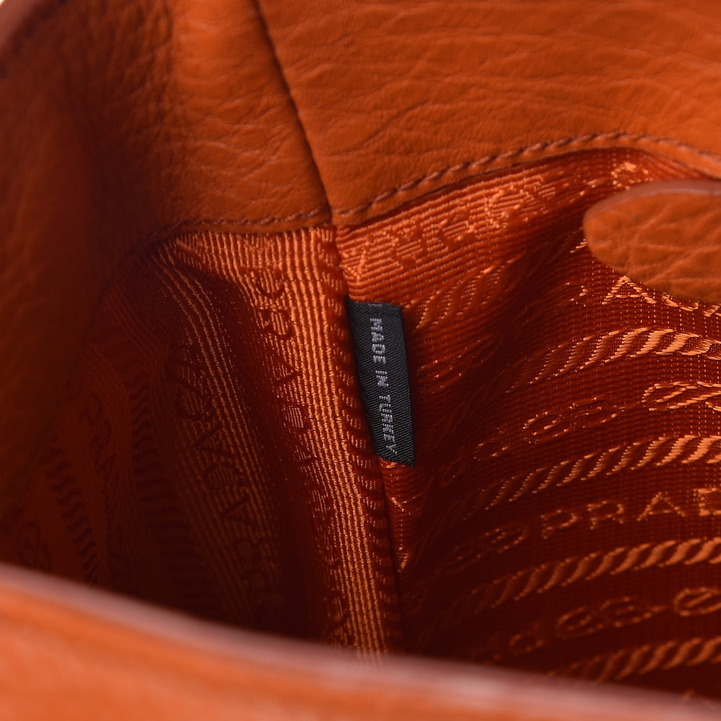 Vitello Daino Tote Papaya