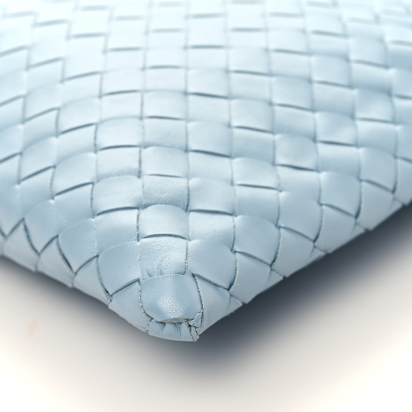 Calfskin Intrecciato Small Hop Ice