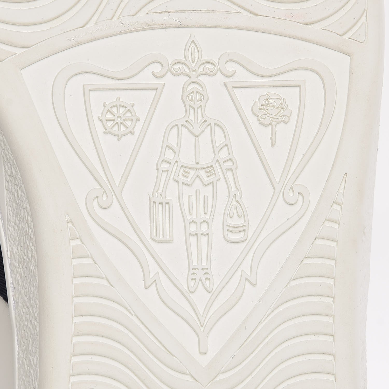Gucci Calfskin Web Shark Embroidered Mens Ace Sneakers 8.5 White 7 of 12