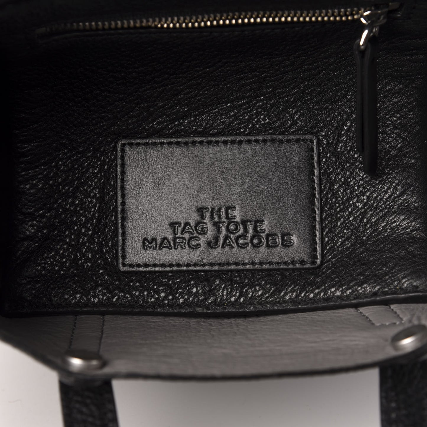 Grained Calfskin The Tag 21 Tote Black