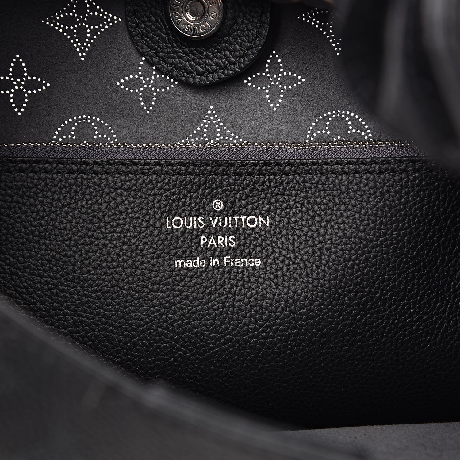 Louis Vuitton Mahina Carmel Hobo Black 6 of 11