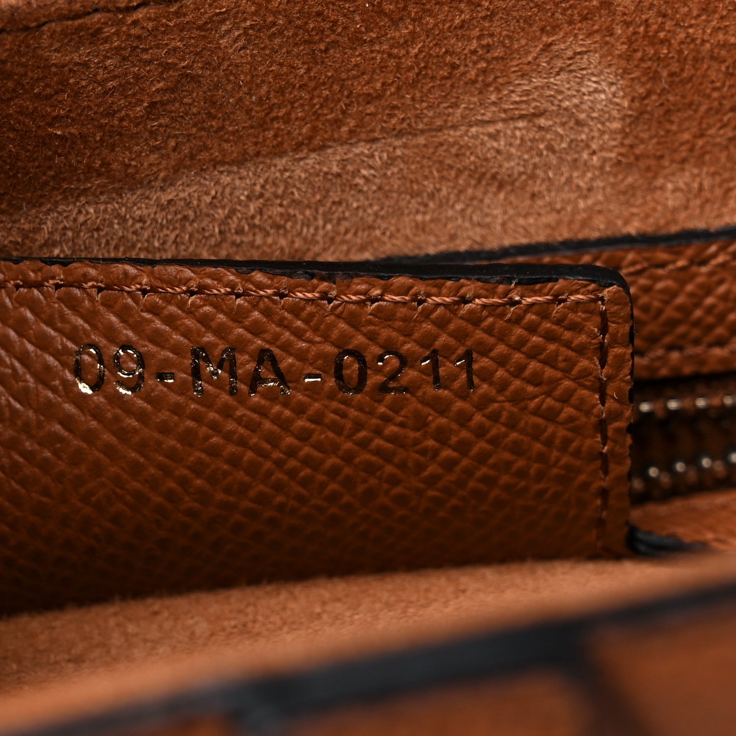 Grained Calfskin Saddle Bag Camello
