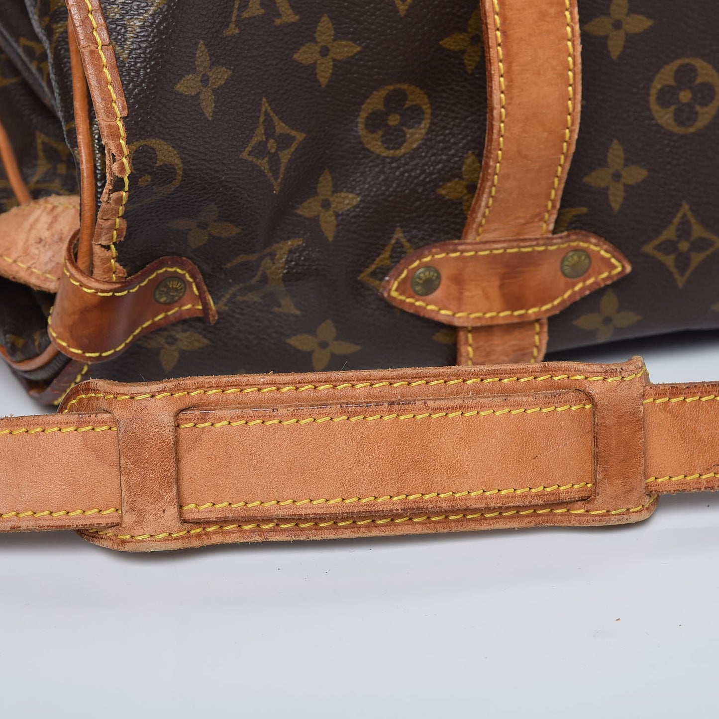 Monogram Saumur 43