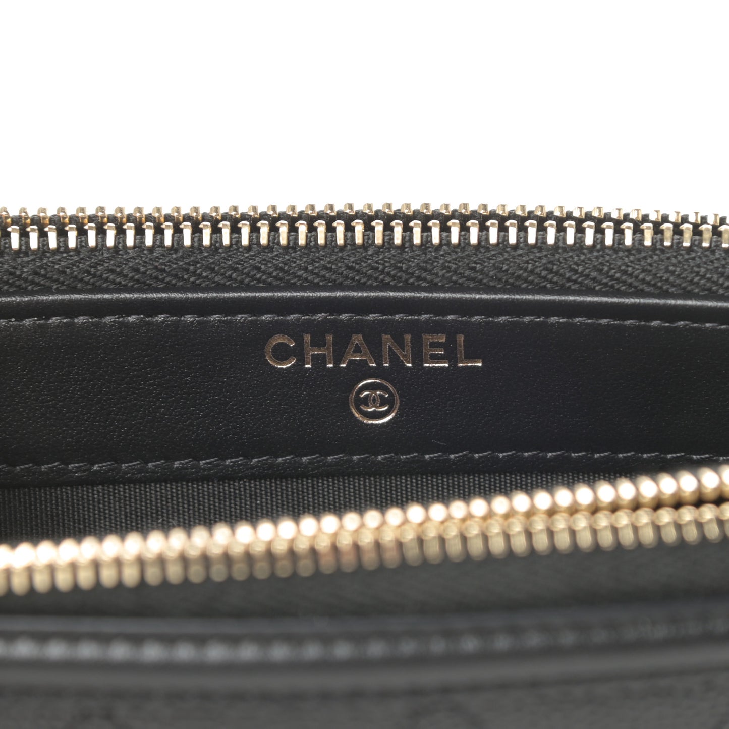 Caviar Quilted CC Filigree Clutch With Chain Black