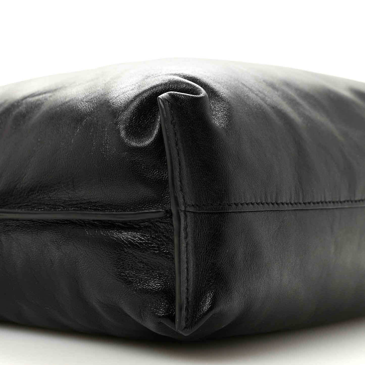 Shiny Nappa Lambskin Puffer Flamenco Knot Clutch Black