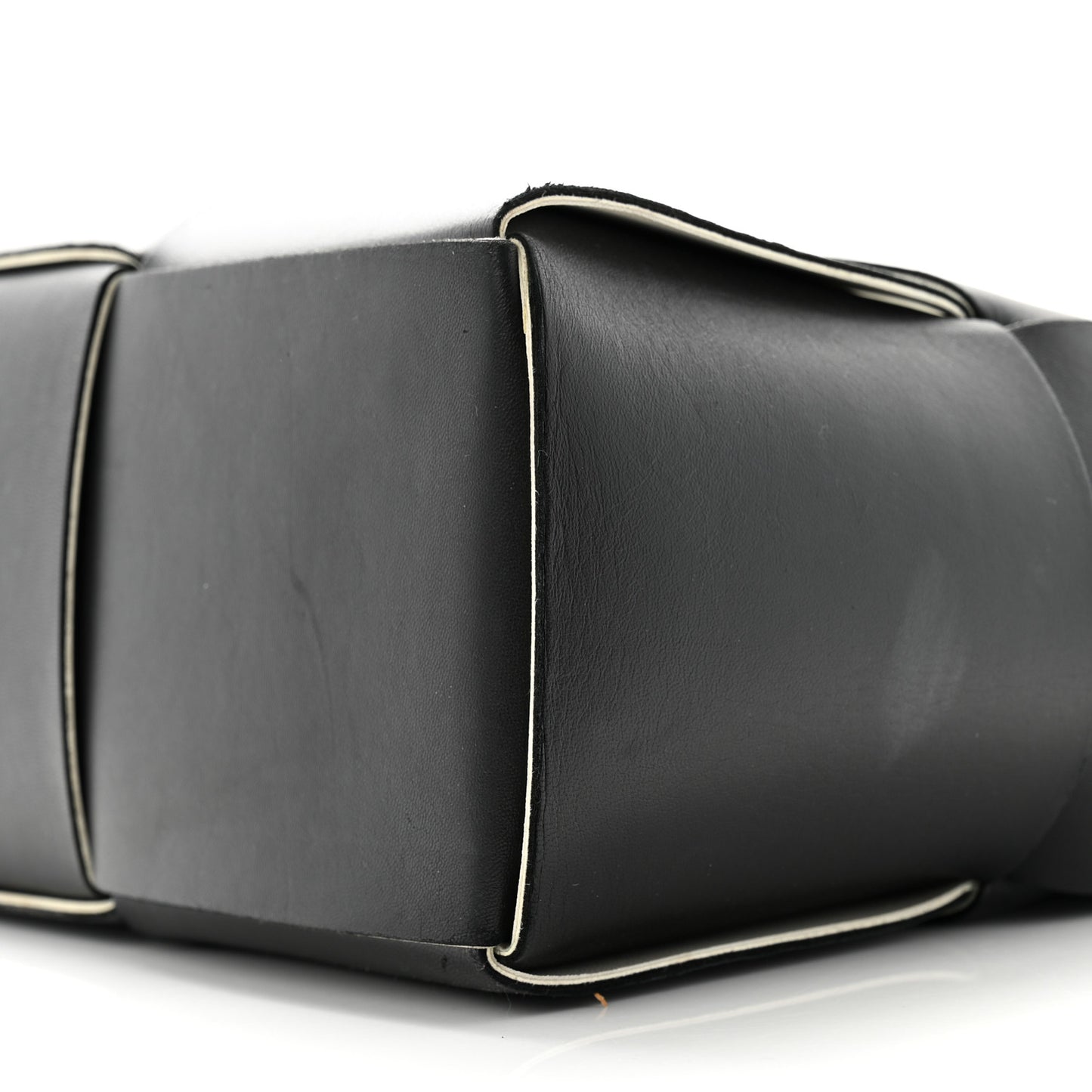 Nappa Maxi Intrecciato Arco Tote Black White