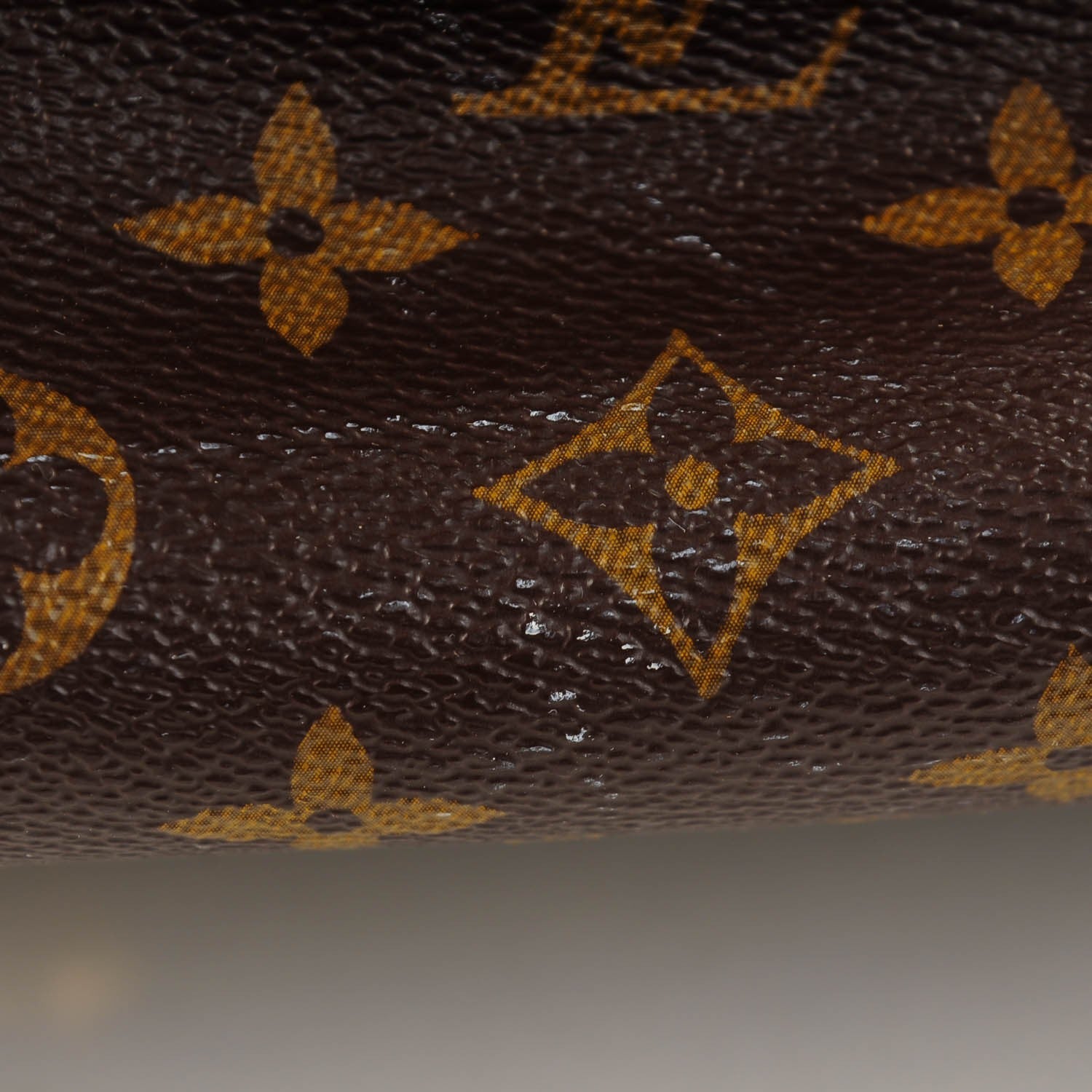 Louis Vuitton Monogram Tivoli GM 10 of 10