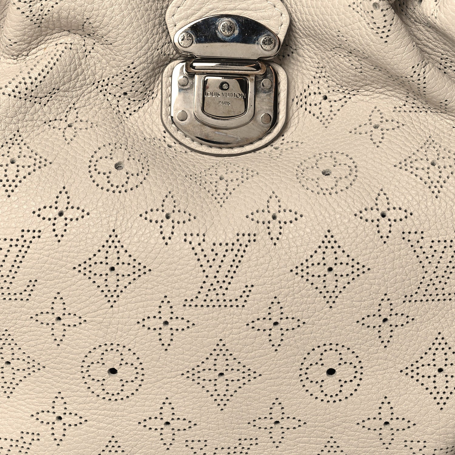 Louis Vuitton Mahina L Gris 8 of 13
