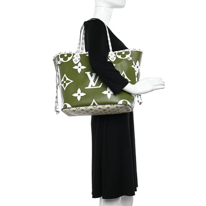 Louis Vuitton Monogram Giant Neverfull MM Kaki 2 of 12