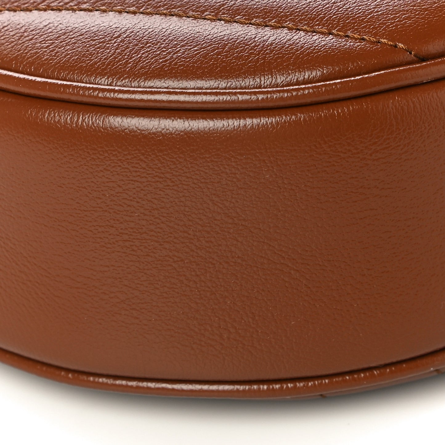 Azalea Calfskin Matelasse Diagonal Mini GG Marmont Round Shoulder Bag Cuir