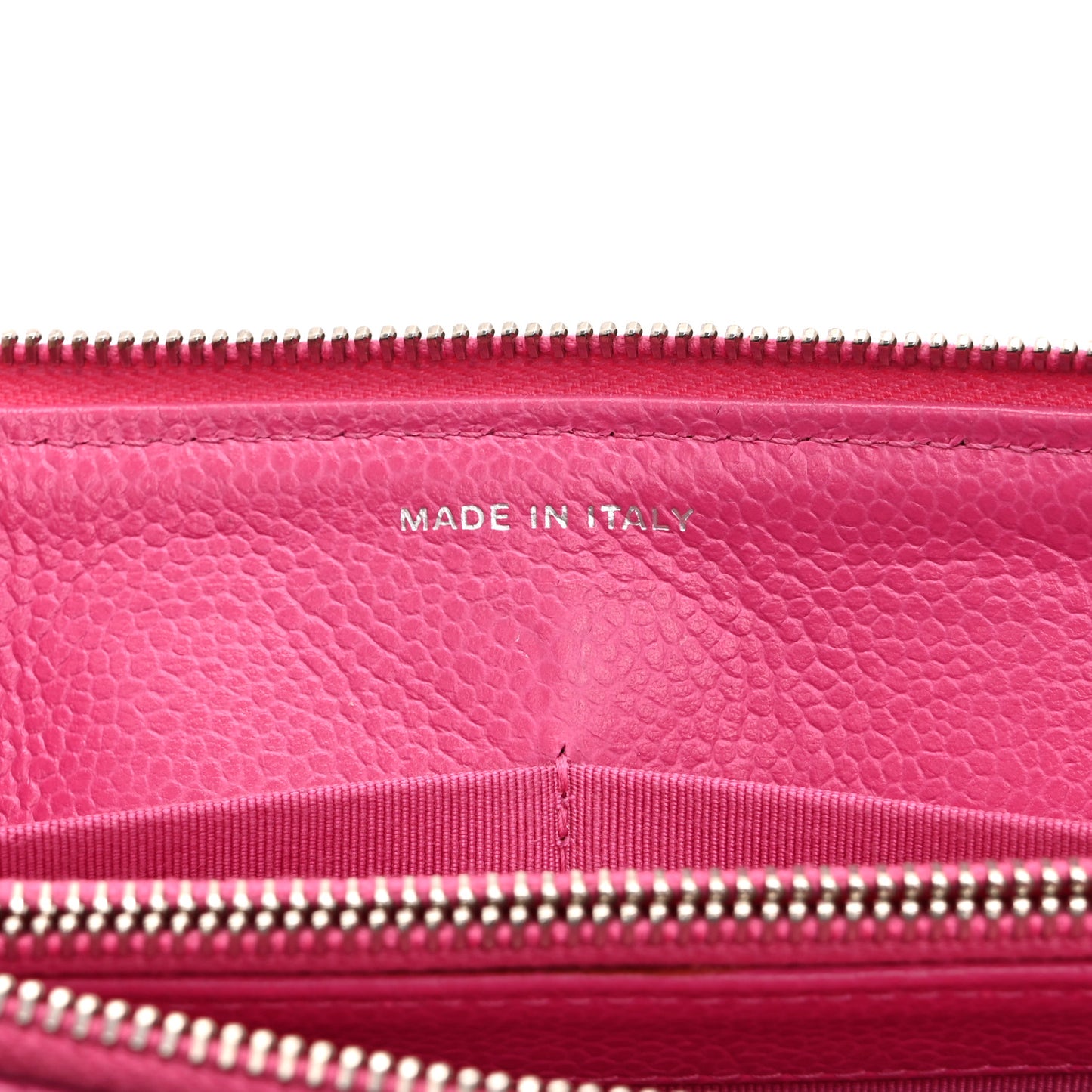 Caviar Quilted Enamel Zipped Clutch  Pink