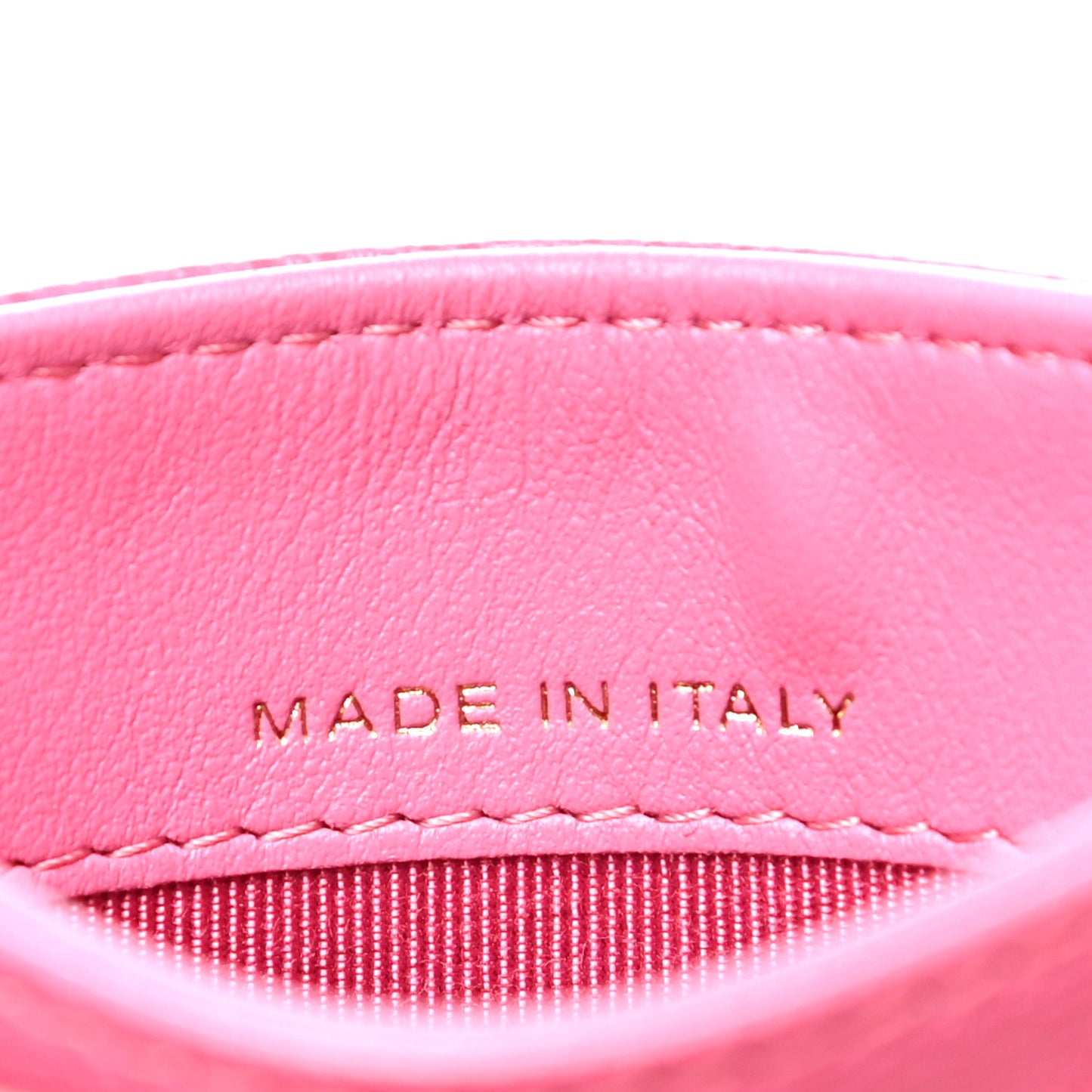 Caviar Quilted Card Holder Pink