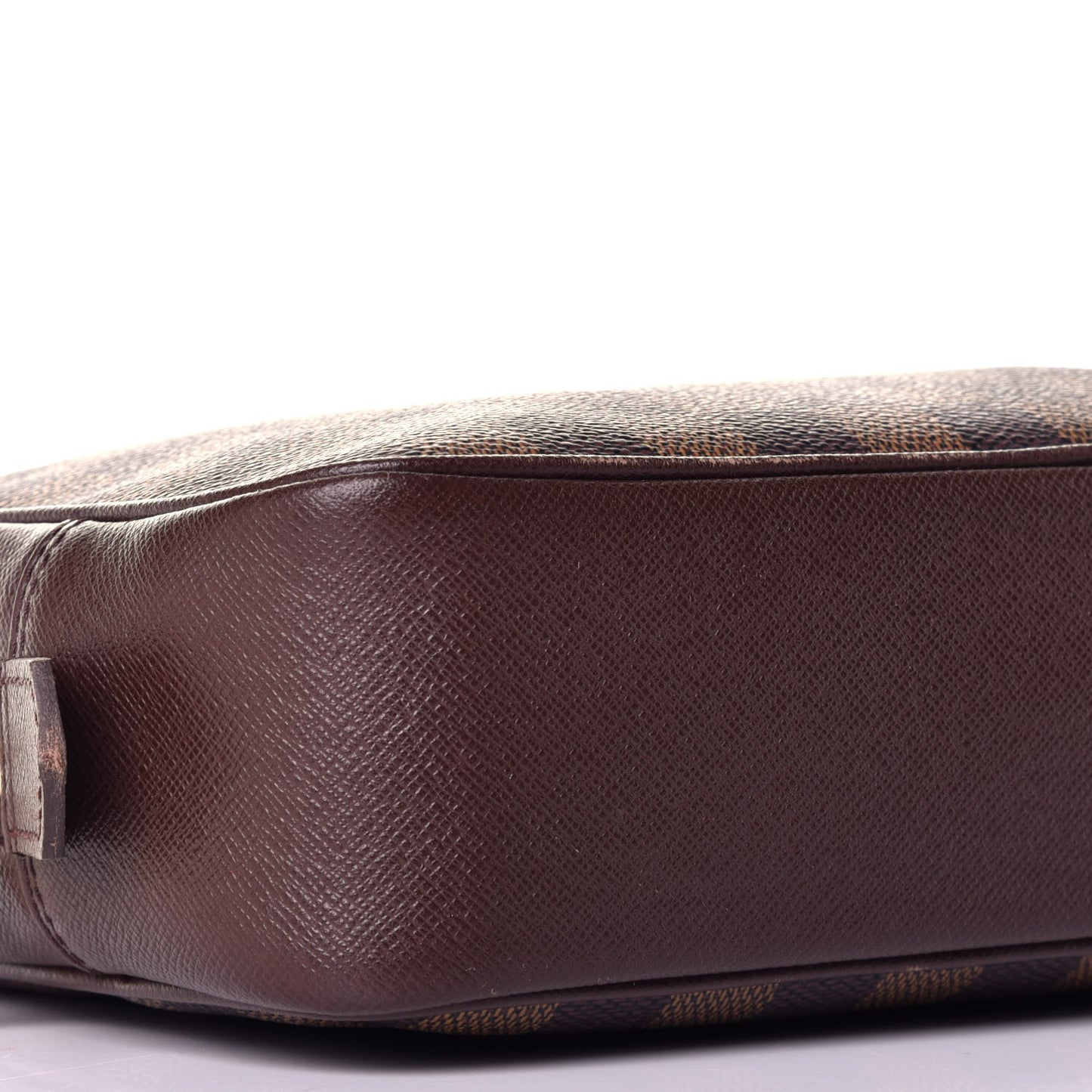 Damier Ebene Trousse Toilette 28