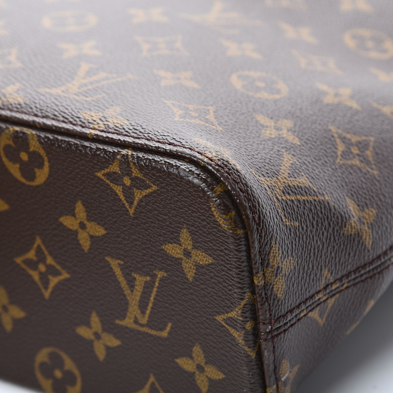 Louis Vuitton Monogram Luco 11 of 18