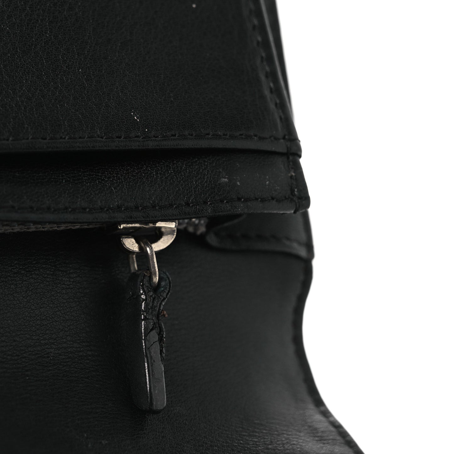 Patent Camellia Yen Wallet Black