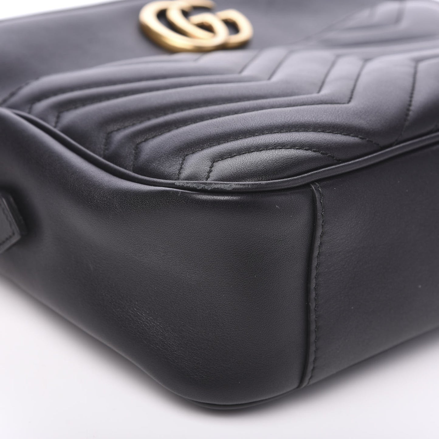 Calfskin Matelasse Medium GG Marmont Chain Shoulder Bag Black