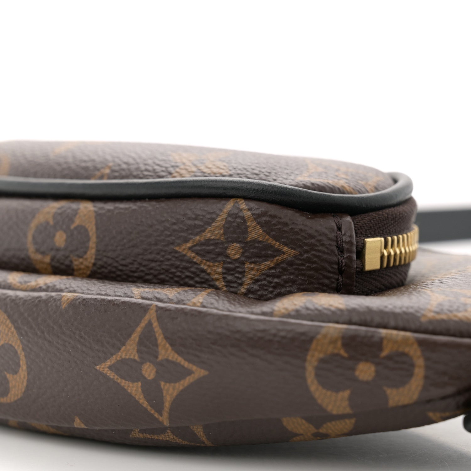 Louis Vuitton Monogram Keepit Bumbag 9 of 10