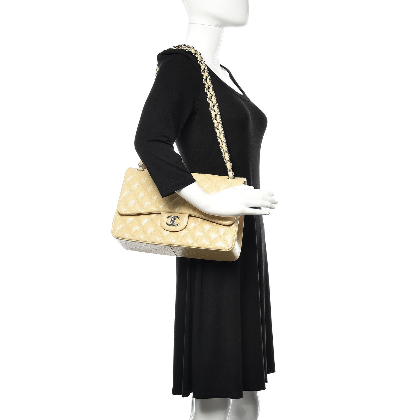 Caviar Quilted Jumbo Double Flap Beige Clair
