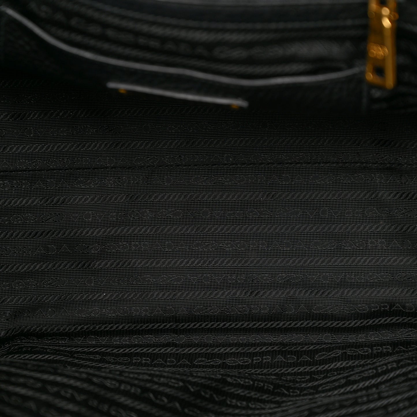 Vitello Phenix Shopping Tote Black
