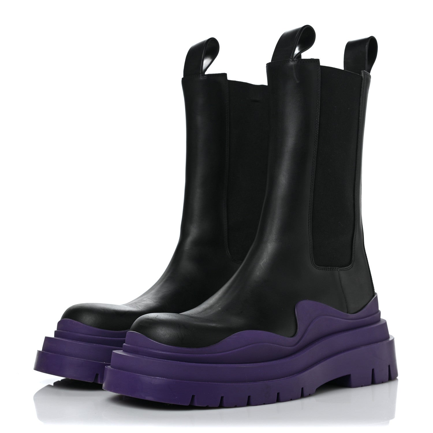 Bottega Veneta Calfskin The Tire Chelsea Boots 38.5 Black Plum 3 of 10