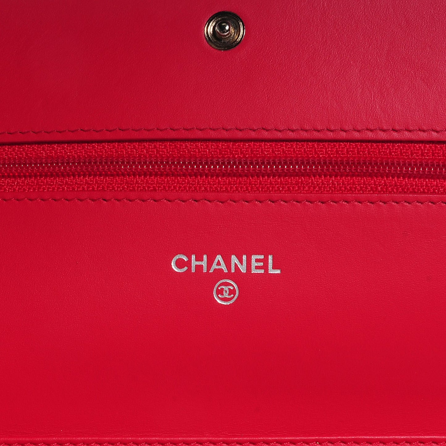 Caviar Timeless CC Wallet on Chain WOC Pink