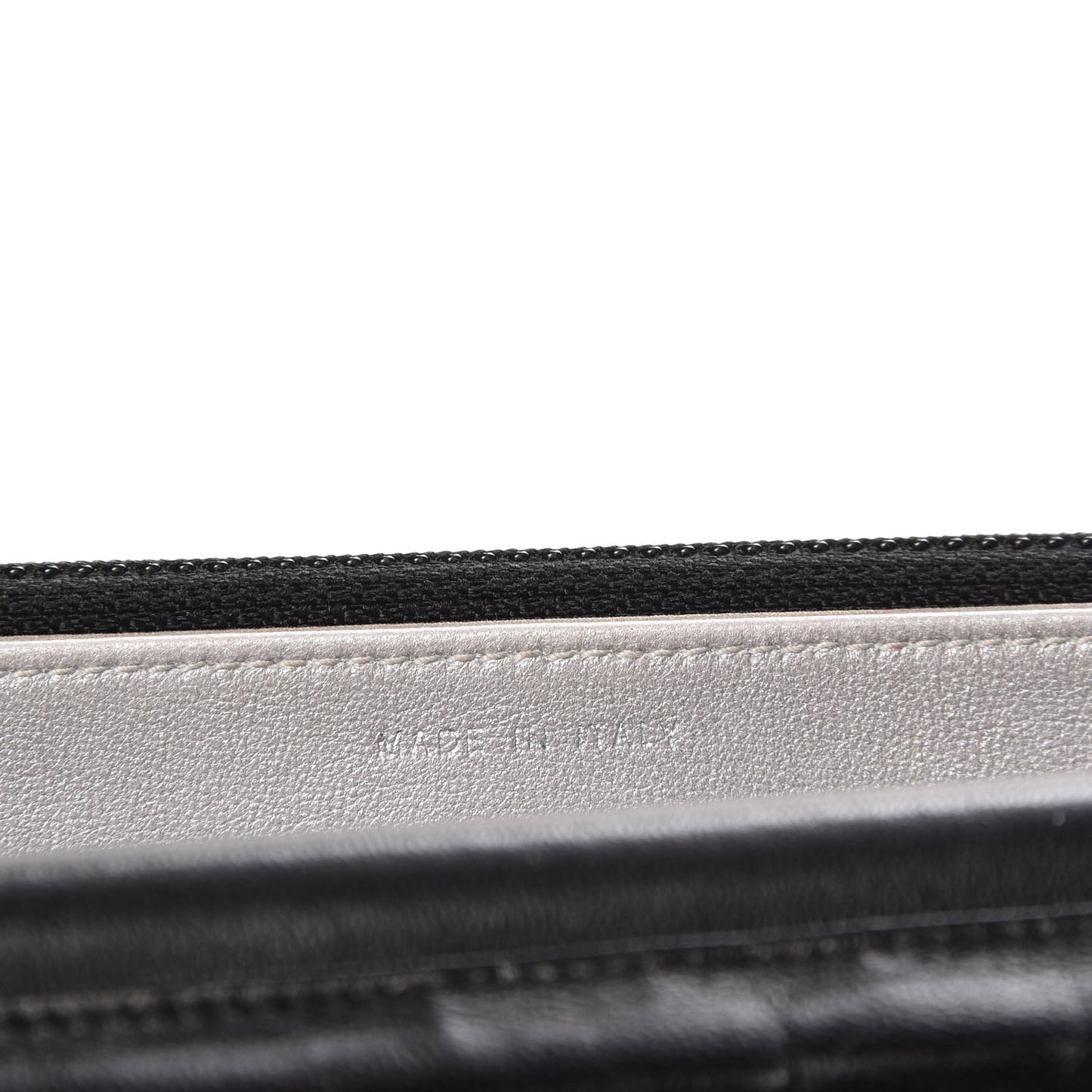 Lambskin Camellia Embossed Wallet On Chain WOC Black
