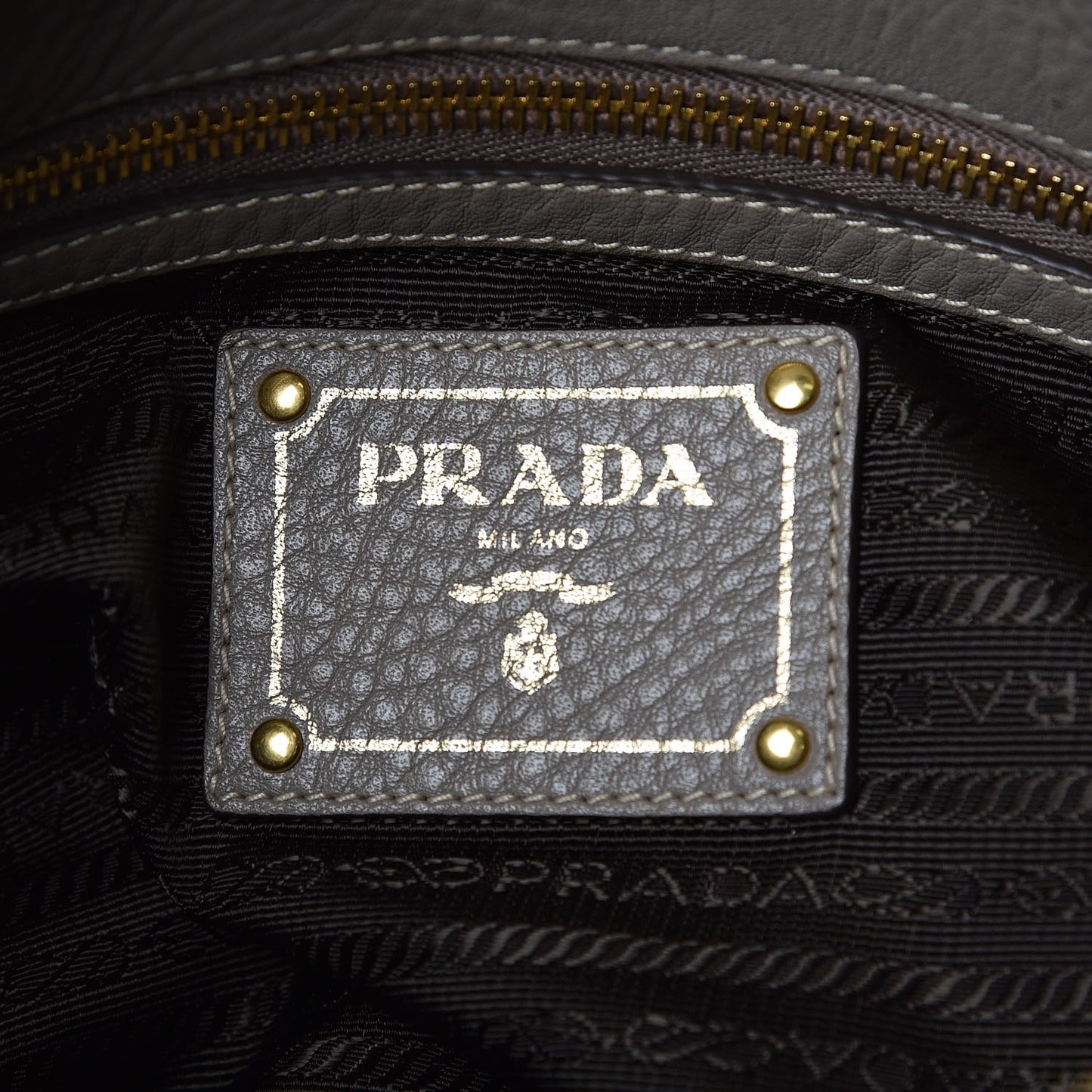 Vitello Daino Shoulder Bag Argilla