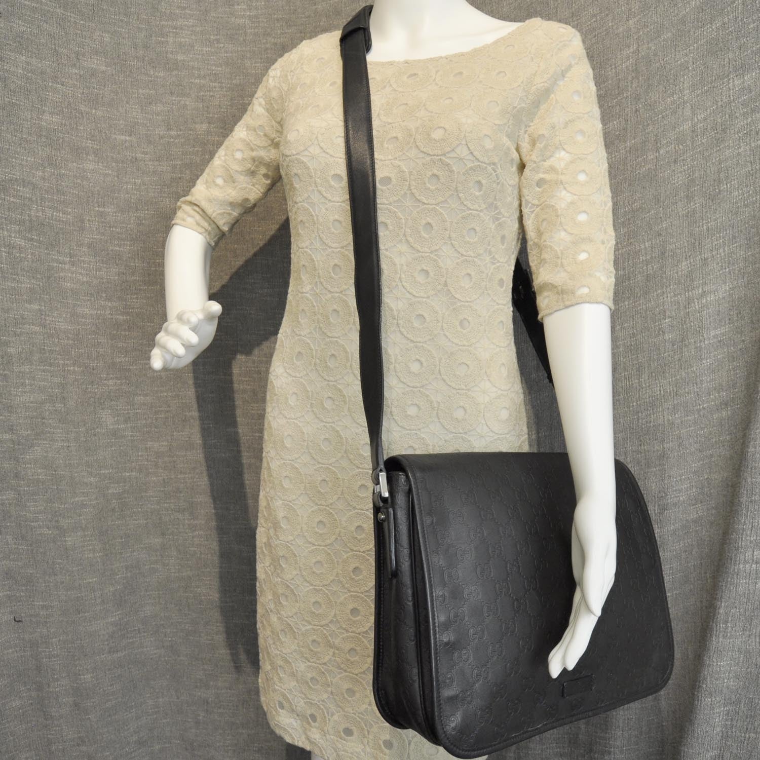 Gucci Guccissima Flap Messenger Bag Black 3 of 10