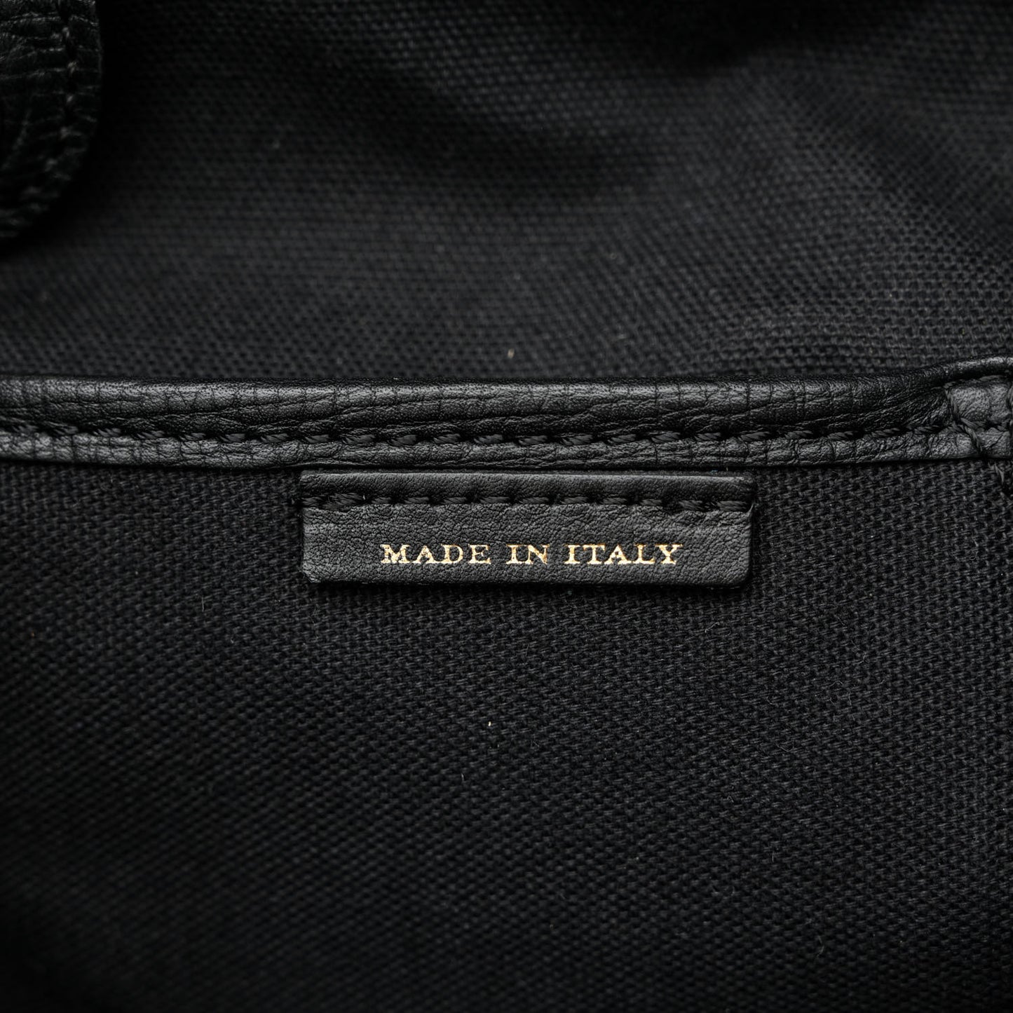 Grainy Calfskin House Check Large Banner Tote Black
