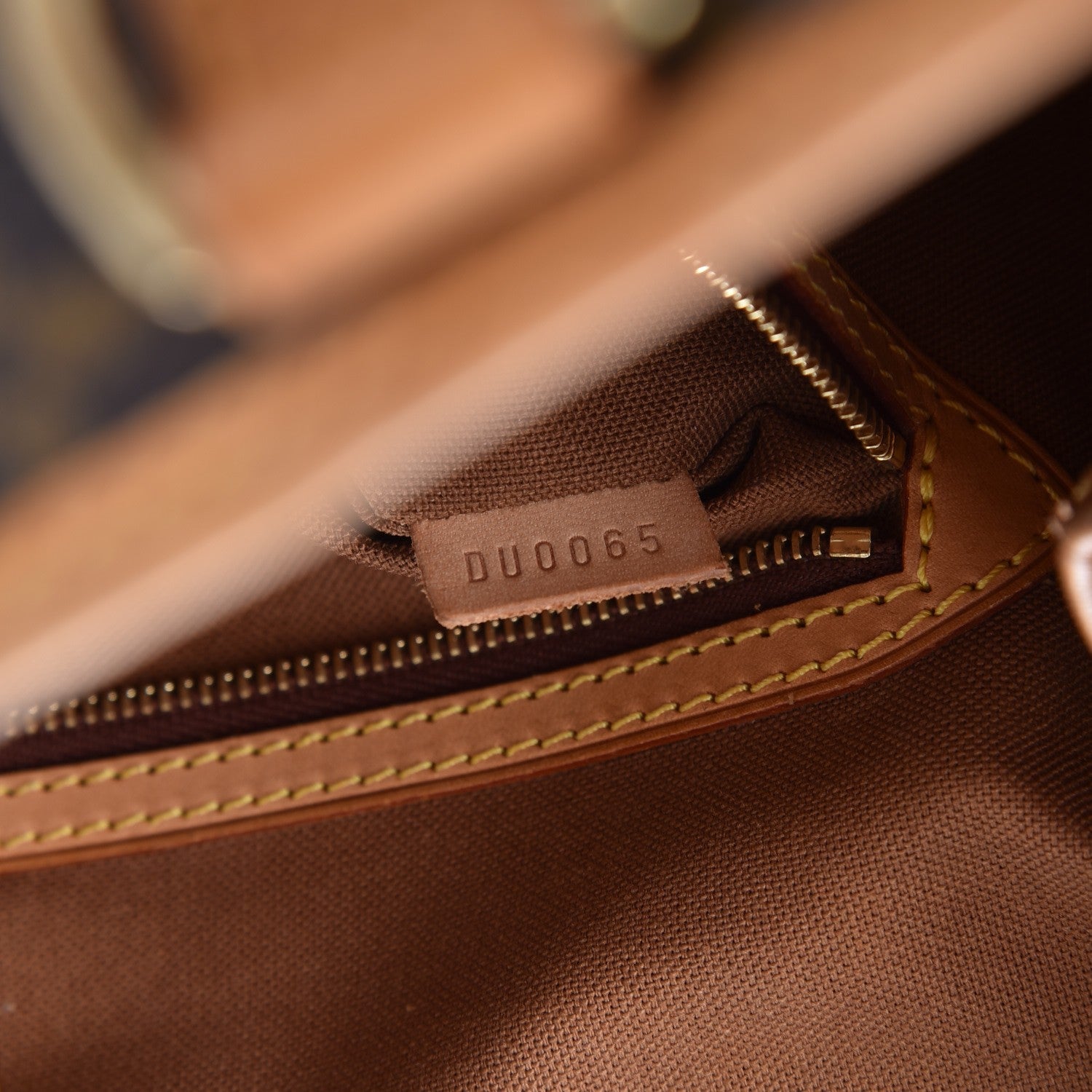 Louis Vuitton Monogram Batignolles Horizontal 7 of 13