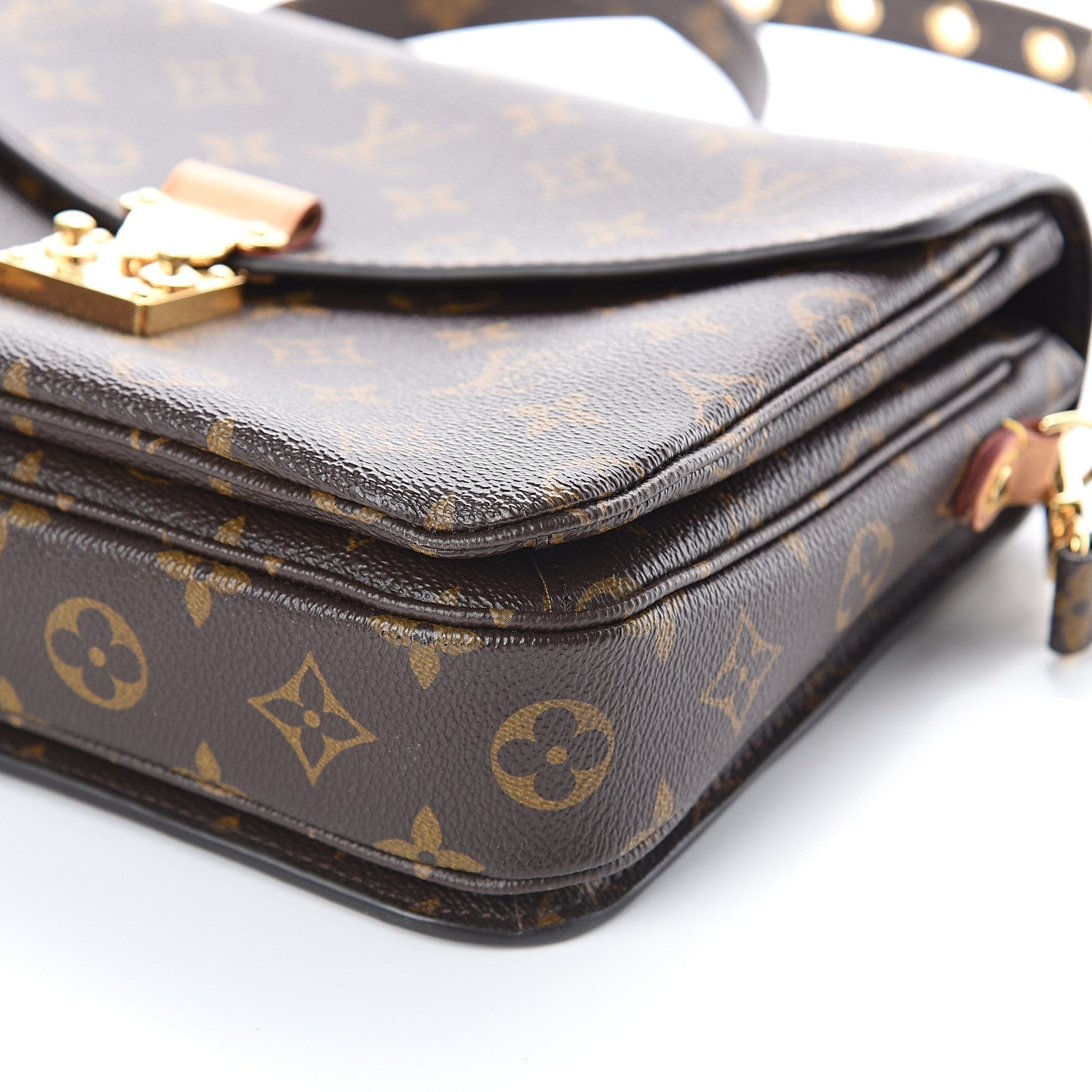 Louis Vuitton Monogram Pochette Metis 8 of 8