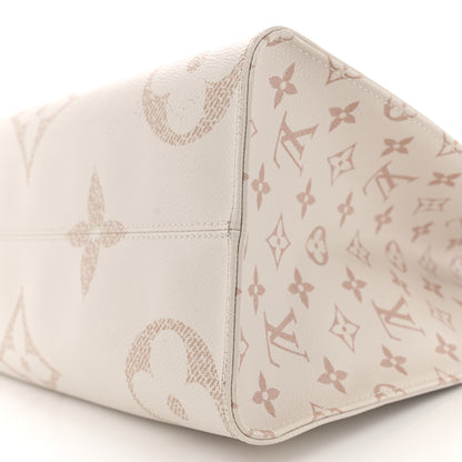 Louis Vuitton Monogram Dune Giant Onthego MM 9 of 10