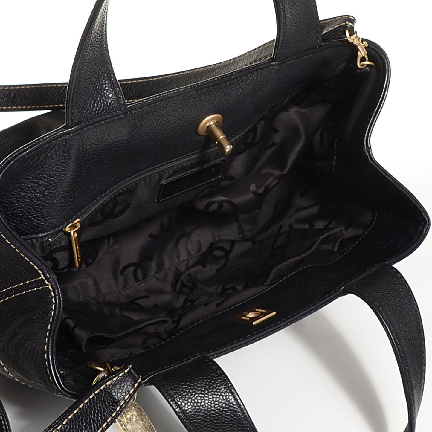 Caviar Shoulder Bag Black