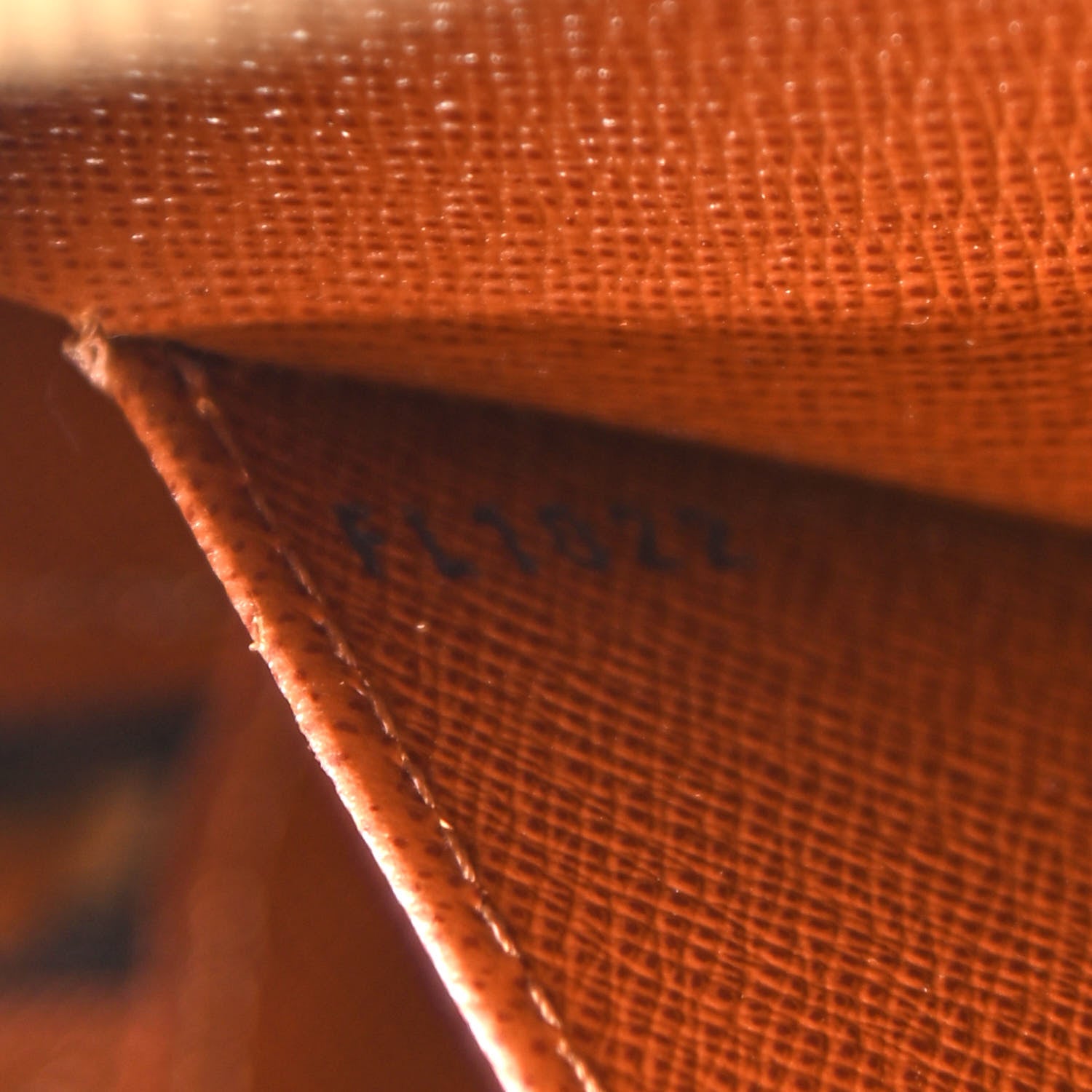 Louis Vuitton Monogram Cite MM 7 of 10