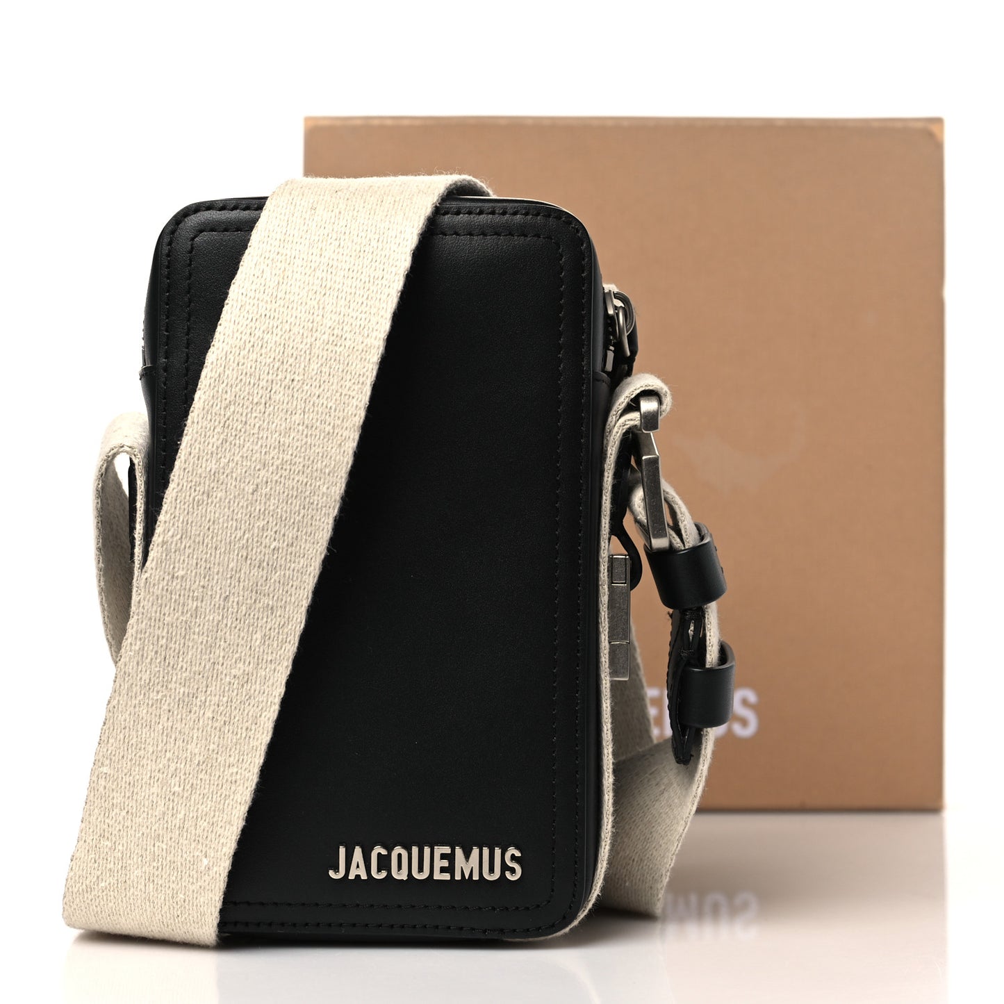 Smooth Calfskin Le Cuerda Vertical Black