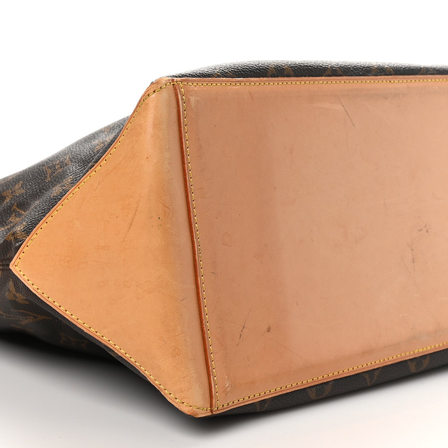 Louis Vuitton Monogram Cabas Mezzo 8 of 9