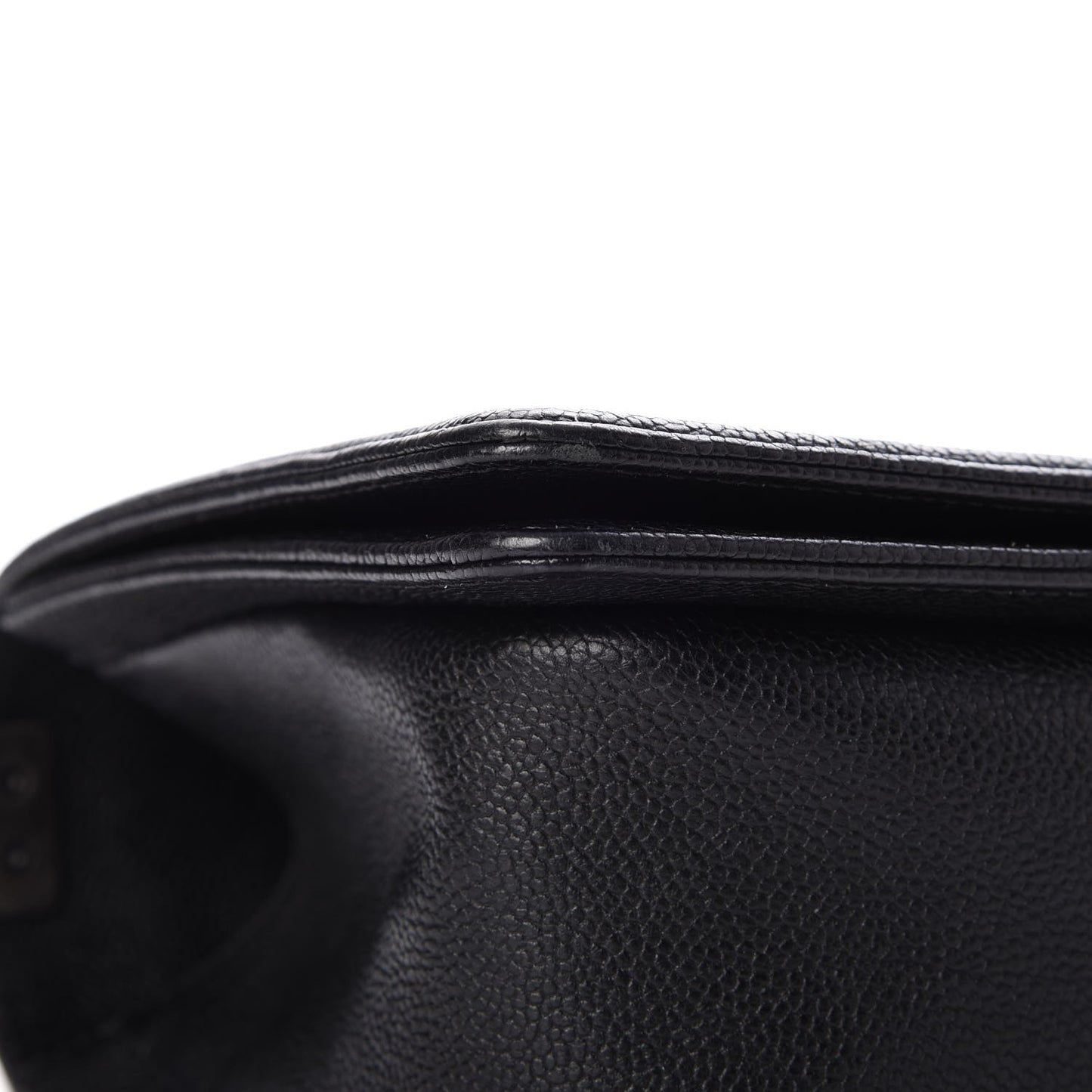 Caviar Quilted Medium Boy Flap Black