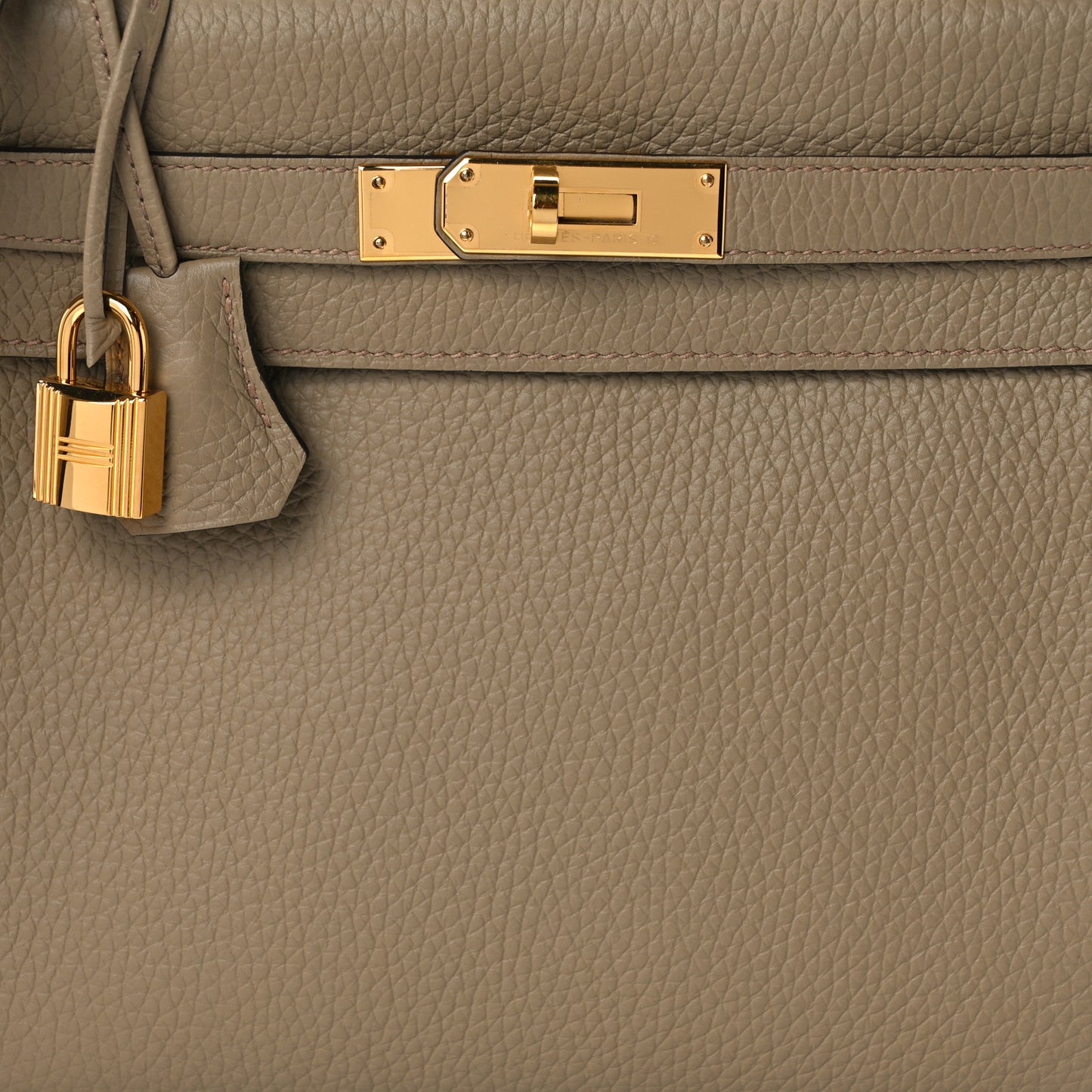 Togo Kelly Retourne 28 Beige Marfa
