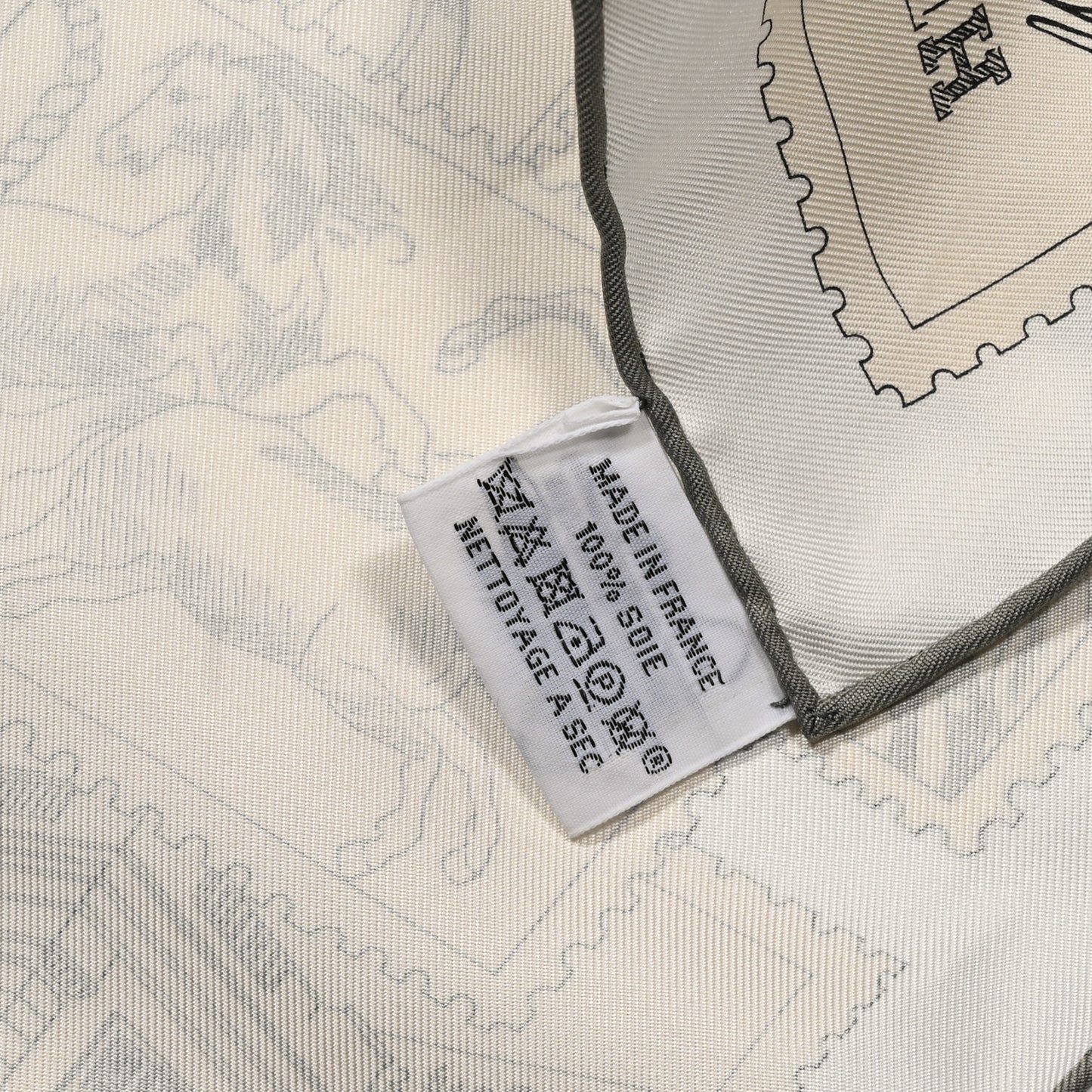 Silk Le Philateliste Du Faubourg Scarf 90 Gris Parchemin White