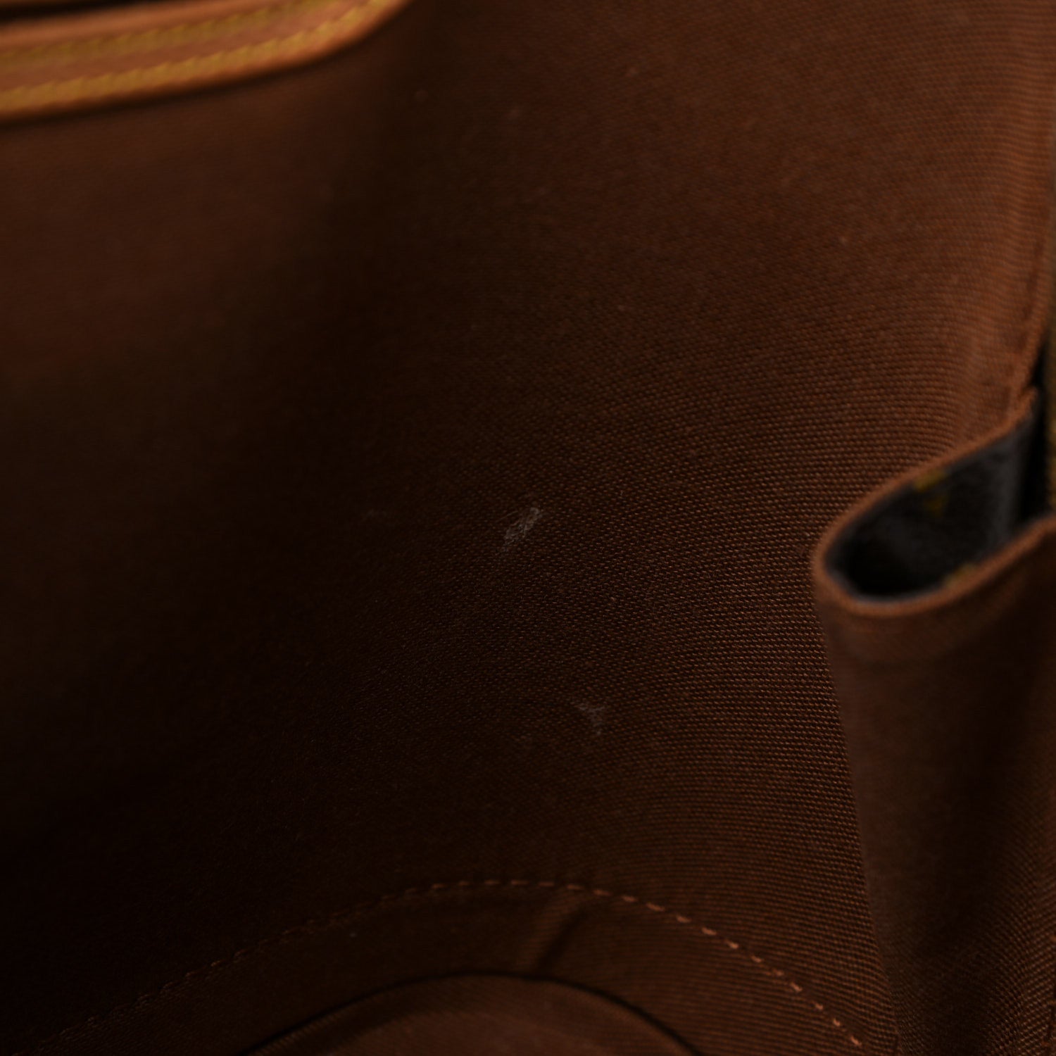 Louis Vuitton Monogram Alma MM 10 of 18